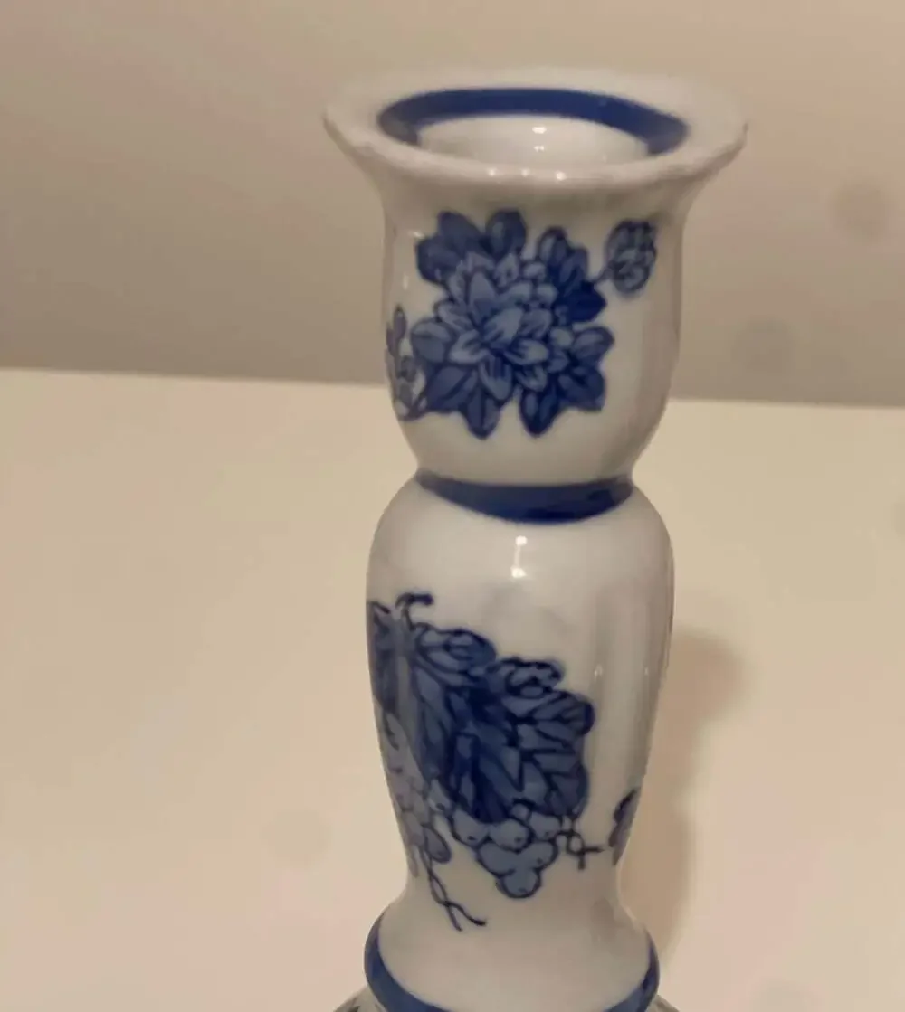 VTG Blue, White Porcelain Candlesticks Scallop French‎ Country Floral,Grapes